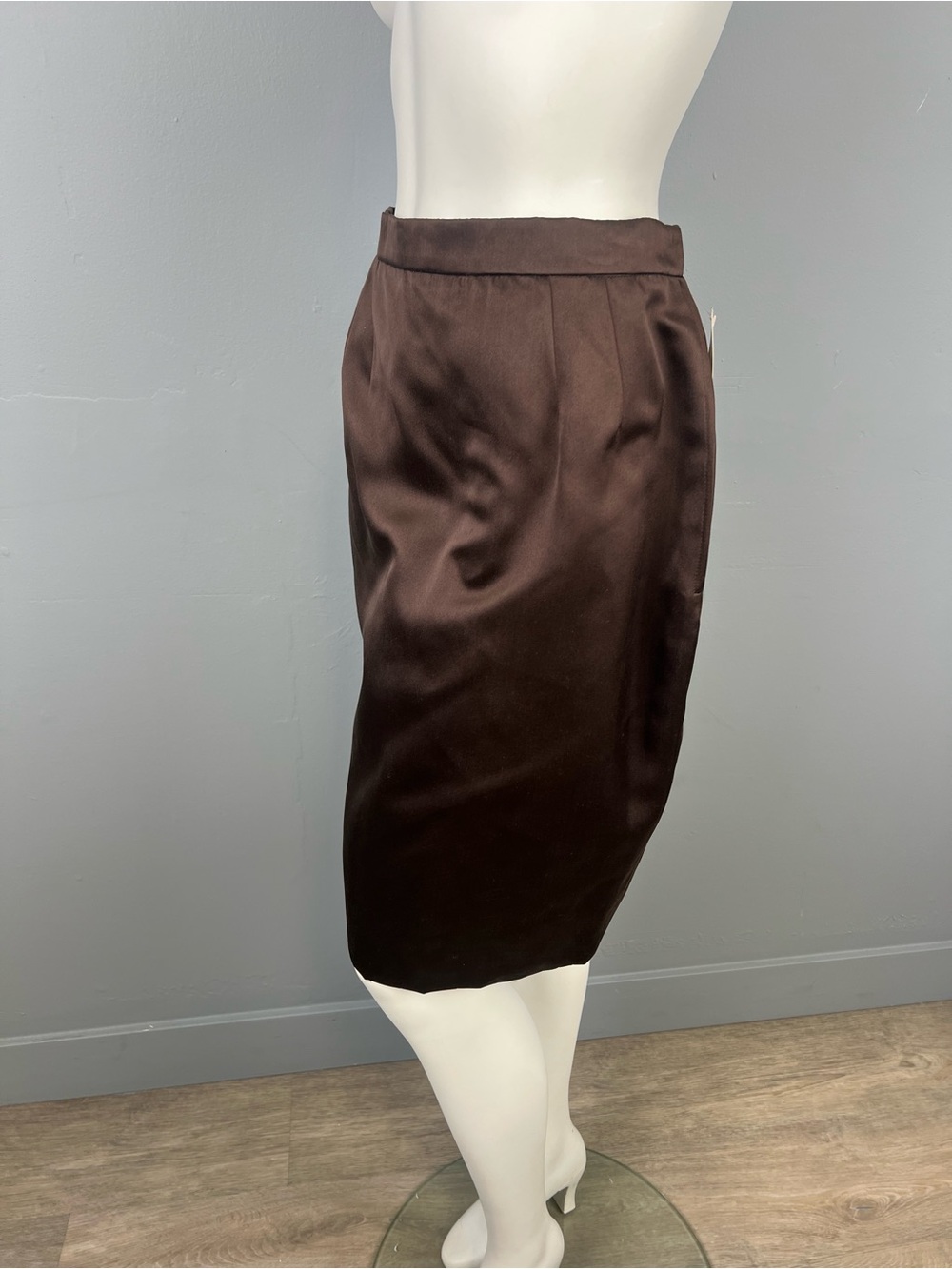 Vintage Valentino Night Made in Italy Classic Brown Pencil Skirt - Picture 2 of 8